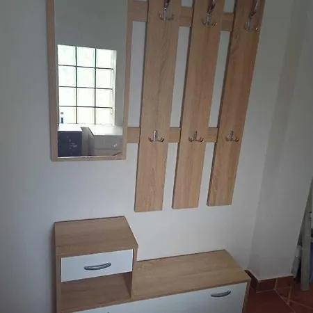 Gizmo Apartment